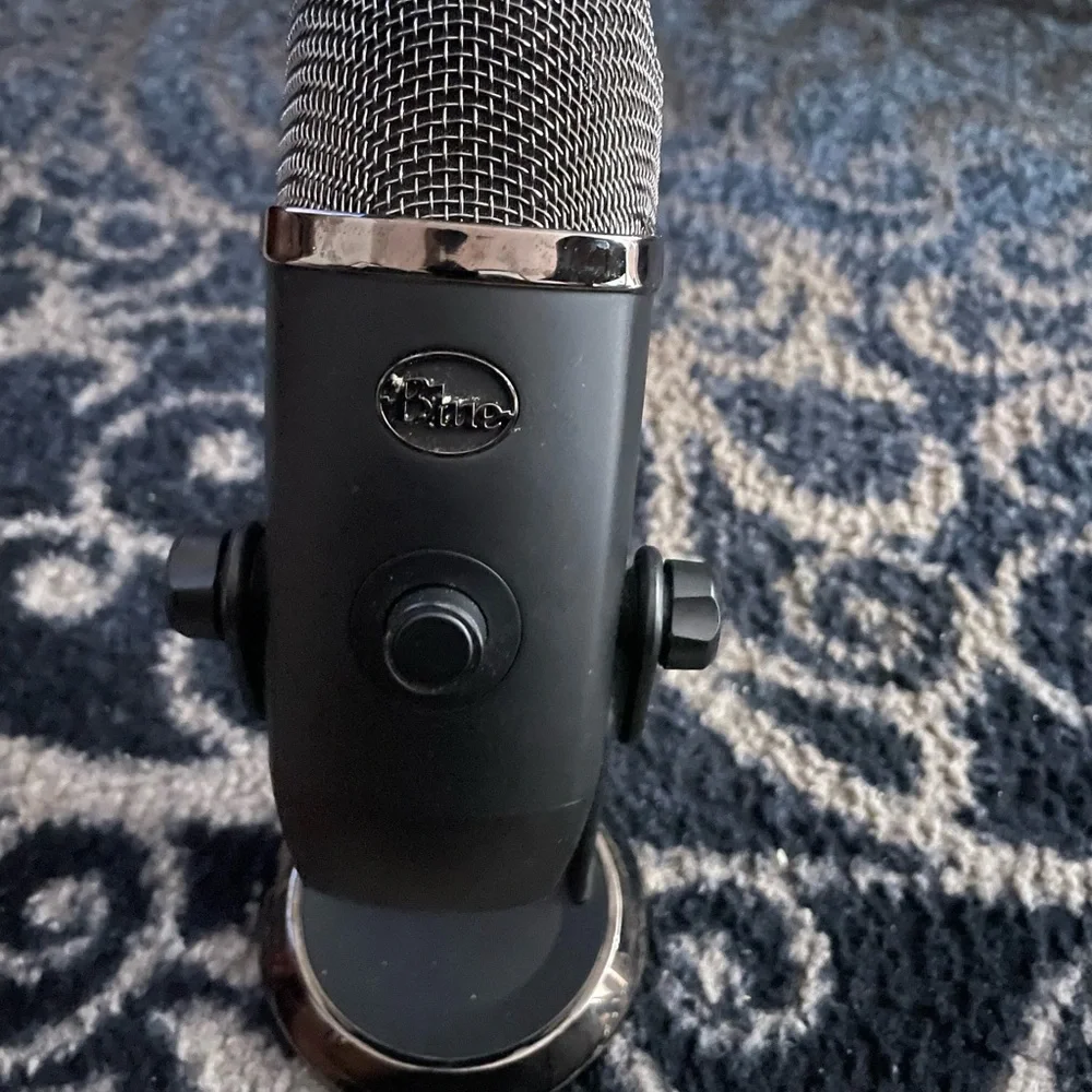 Yeti Black USB Microphone